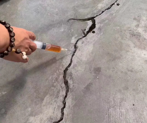 武昌混凝土裂缝修补技术详解​